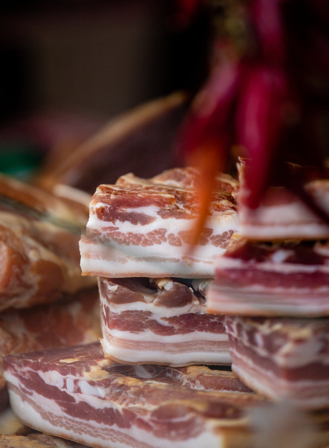prodotto: pancetta stagionata intera